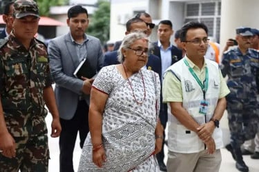 সুশীলা কার্কি দায়িত্ব নেওয়ার প্রথম দিনে শান্ত হতে শুরু করেছে নেপাল