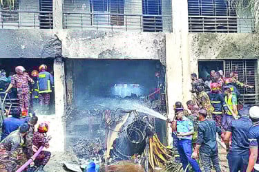 ৫২ দিন পর বাড়ি ফিরল হাফসা ও রাইয়ান