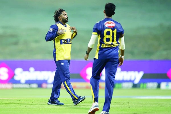 ১৪ বলে বাংলাদেশের প্রথম রান