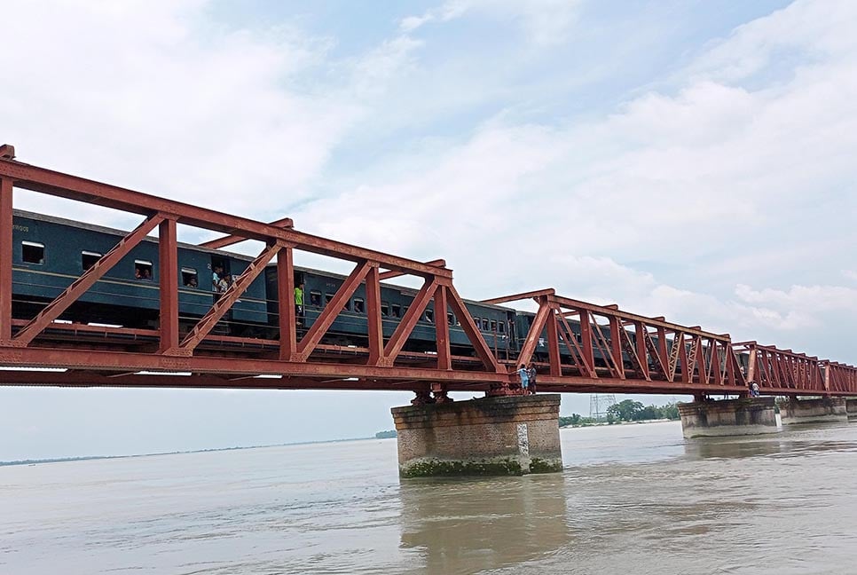 রংপুরের তিন জেলায় বন্যার পদধ্বনি