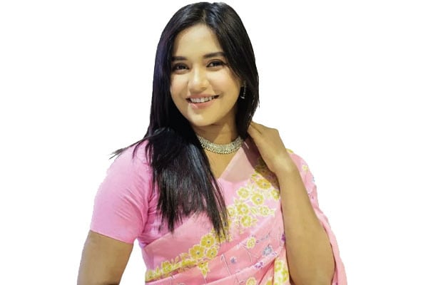 আইটেম গার্ল মাহি
