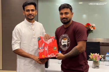 আশা করি পরের ম্যাচে আমাদের ছেলেরা ভালো খেলবে: ক্রীড়া উপদেষ্টা