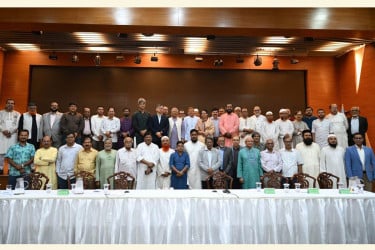 জুলাই সনদ রাজনীতিবিদদের ঐক্যের দলিল: আলী রীয়াজ