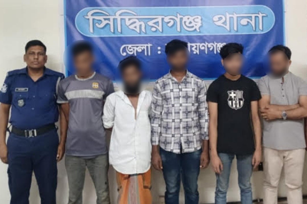 নারায়ণগঞ্জে আবাসিক হোটেলে অভিযান, গ্রেপ্তার ৮