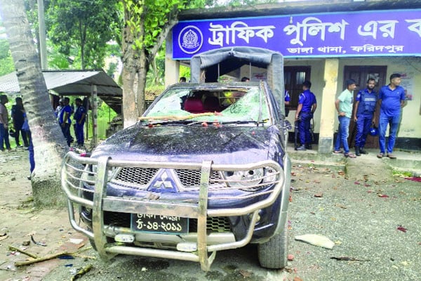 ফরিদপুরের ভাঙ্গায় তুলকালাম বাগেরহাটে হরতাল অবরোধ