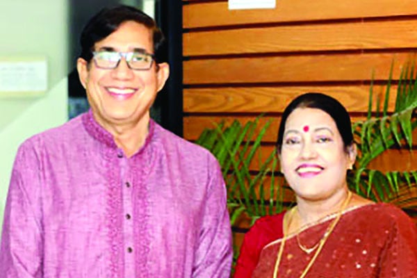 ভেঙে পড়েছেন গাজী আবদুল হাকিম