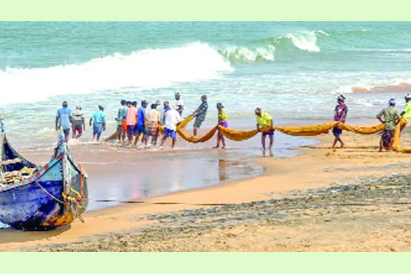 আরাকান আর্মির কাছে বন্দি ১০৪ জেলে