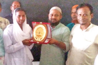 ভালোবাসায় সিক্ত সাফজয়ী শান্তি মার্ডি