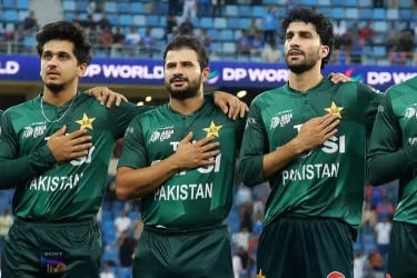 পাকিস্তানের জাতীয় সংগীতের বদলে বাজল ‘জালেবি বেবি’, হাস্যরসের ঝড়