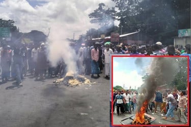 ভাঙ্গা থানা-উপজেলা পরিষদে হামলা-ভাঙচুর, অফিসার্স ক্লাবে অগ্নিসংযোগ