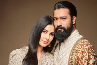 ভিকি-ক্যাটরিনার ঘরে আসছে নতুন অতিথি
