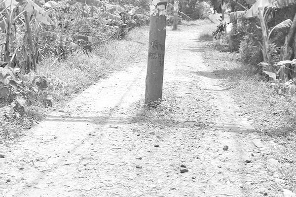 এক বছর বন্ধ নির্মাণকাজ বেড়েছে ভোগান্তি