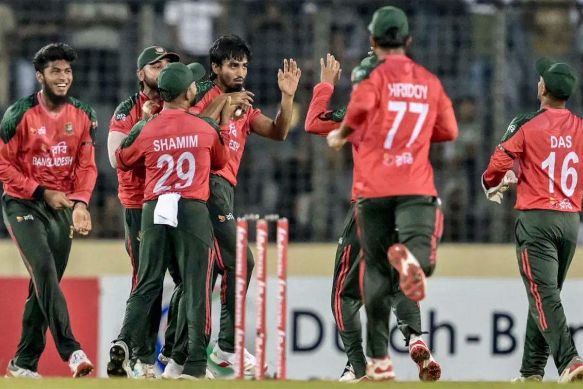 টি-টোয়েন্টিতে বাংলাদেশের ডাবল সেঞ্চুরি