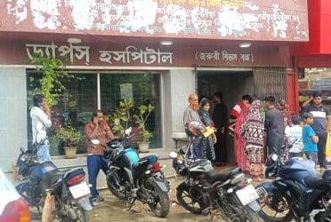 খুলনায় চুরি হওয়া নবজাতক ৬ ঘণ্টা পর উদ্ধার