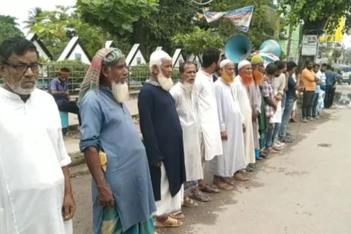 সারের কৃত্রিম সংকট সৃষ্টির প্রতিবাদে কুড়িগ্রামে বিক্ষোভ