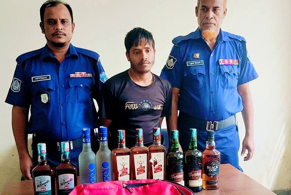 ফেনীতে মাদকসহ গ্রেফতার ১