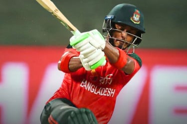 ছক্কার রাজা এখন তানজিদ হাসান তামিম