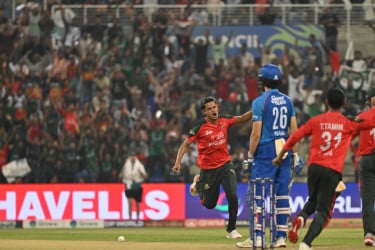 স্পিনে শুরু, পেসে শেষ: কোথায় জিতল বাংলাদেশ?