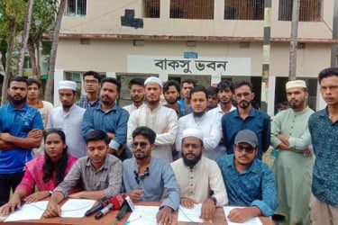 বাকসু নির্বাচনের রোডম্যাপ দেয়া না হলে আন্দোলনের হুঁশিয়ারি