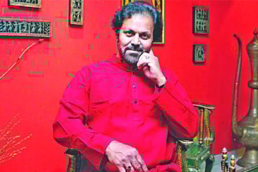 বারো রকম মানুষের তারিক আনাম খান - থামলে ভালো লাগে