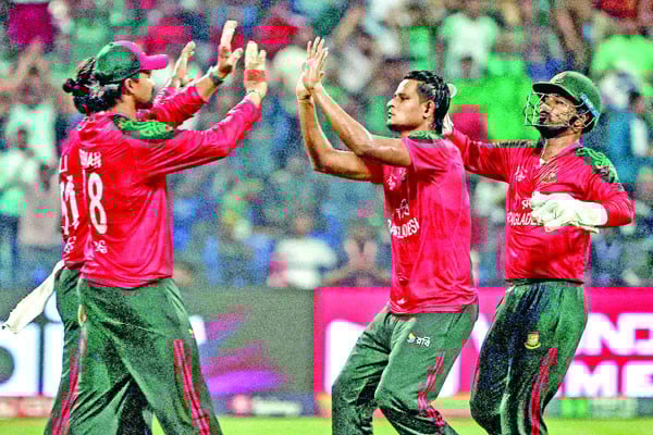নাসুমকে ঘিরে উৎসব