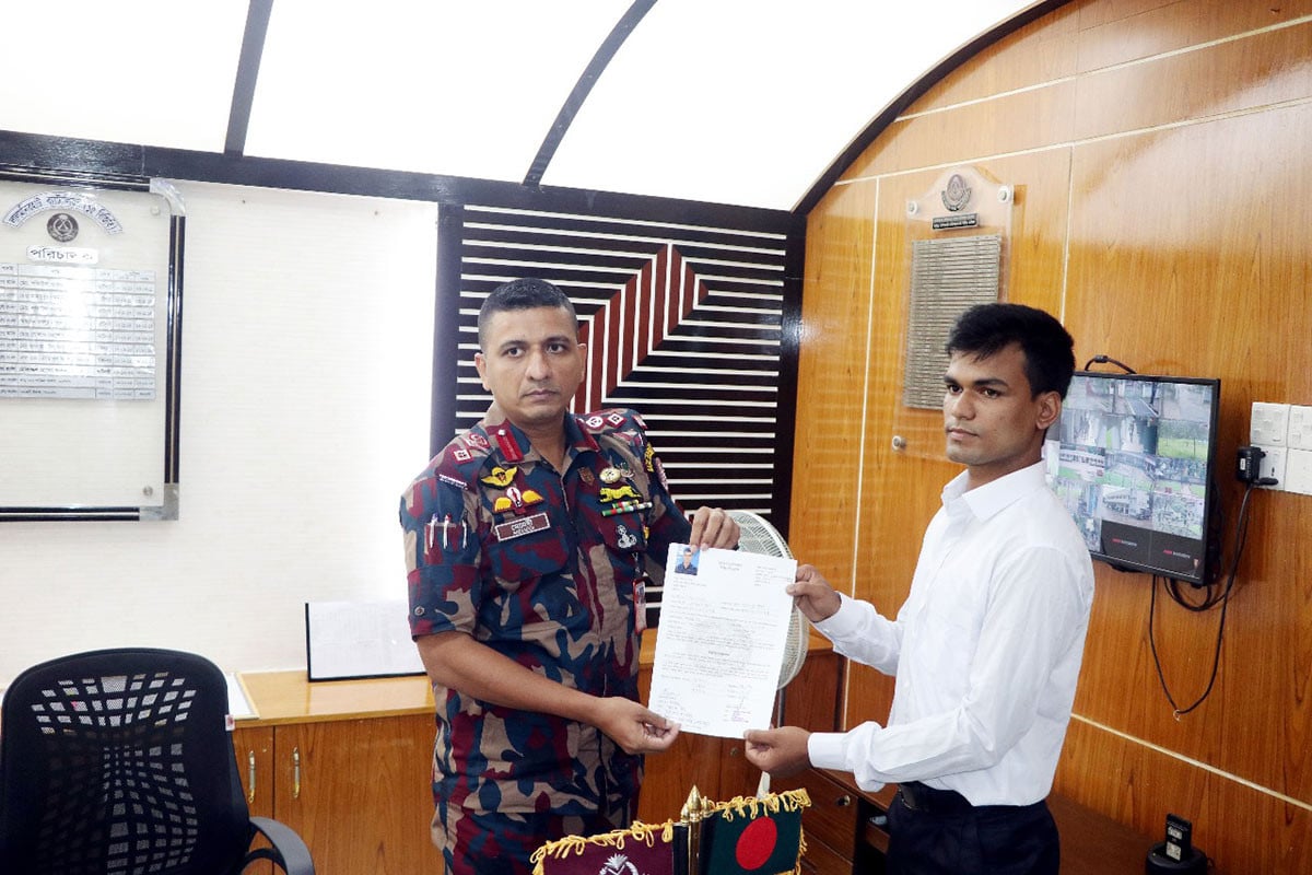 ফেলানীর ছোট ভাইকে চাকরি দিলো বিজিবি