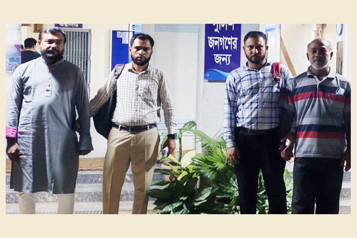 সাবেক ভূমিমন্ত্রীর অর্থপাচারের দুই ‘মাস্টারমাইন্ড’ গ্রেফতার