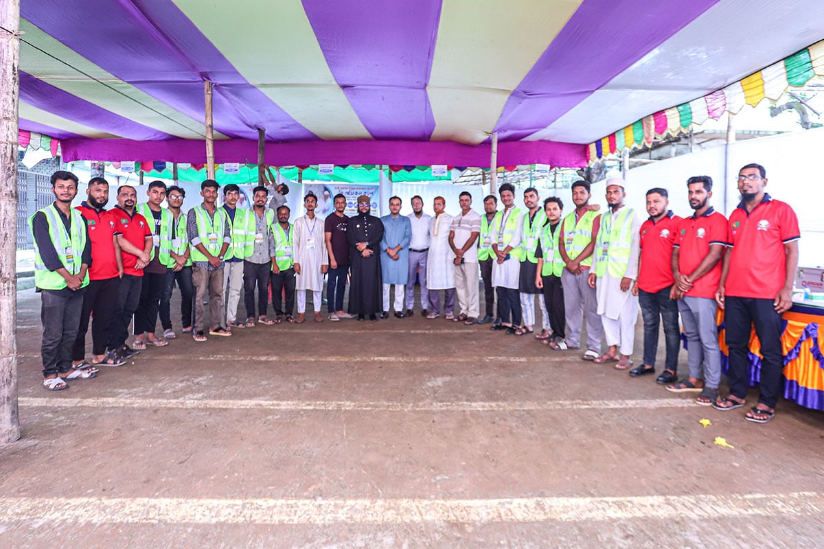 চট্টগ্রামে তিন শতাধিক মানুষ পেল চিকিৎসা ও ওষুধ