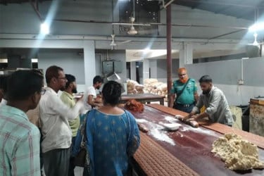 টঙ্গীতে শিশু খাদ্য উৎপাদন কারখানায় অভিযান, জরিমানা