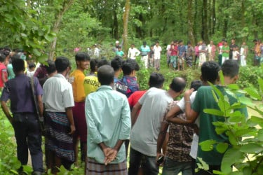 শ্রীপুরে বনের ভেতরের পুকুরে ভাসছিল লাশ
