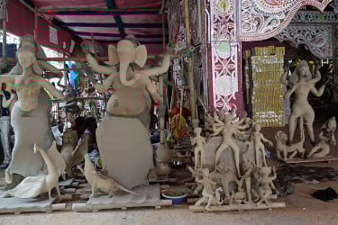 নারায়ণগঞ্জে ২২৪ মন্ডপে দুর্গাপূজা