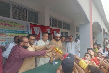 শ্রীপুর উপজেলা আন্তঃস্কুল ফুটবল টুর্নামেন্টের  ফাইনাল অনুষ্ঠিত