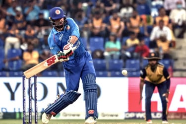 নবীর ঝড়ে আফগানিস্তানের লড়াকু পুঁজি, শঙ্কায় বাংলাদেশ