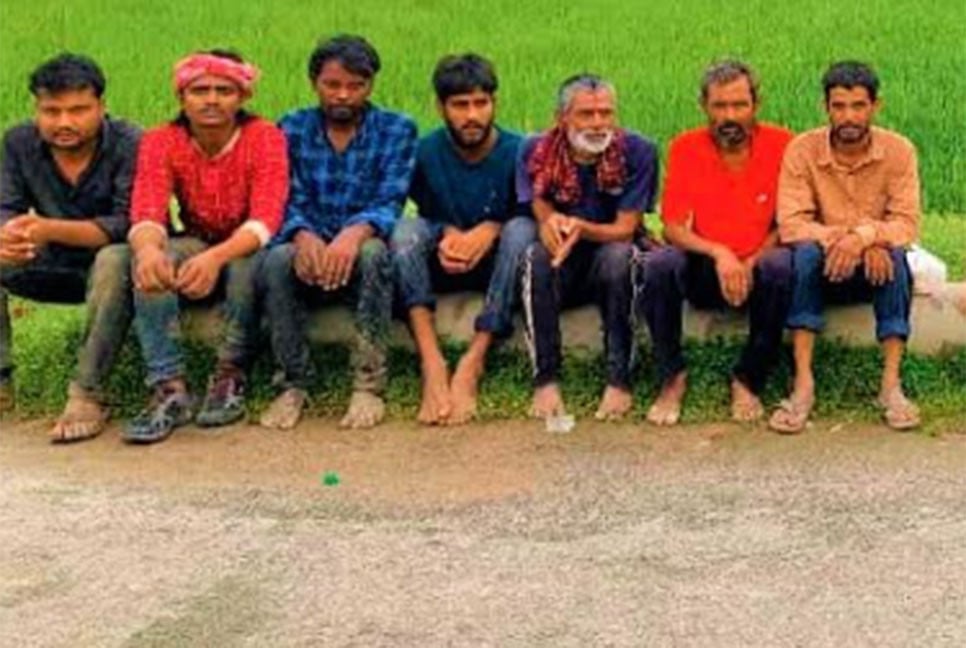 নওগাঁ সীমান্ত দিয়ে ১৬ জনকে পুশইন বিএসএফের