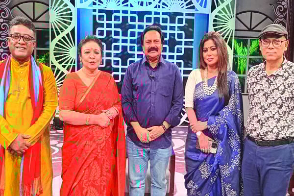 বিটিভির চাওয়াপাওয়ায় চার অতিথি