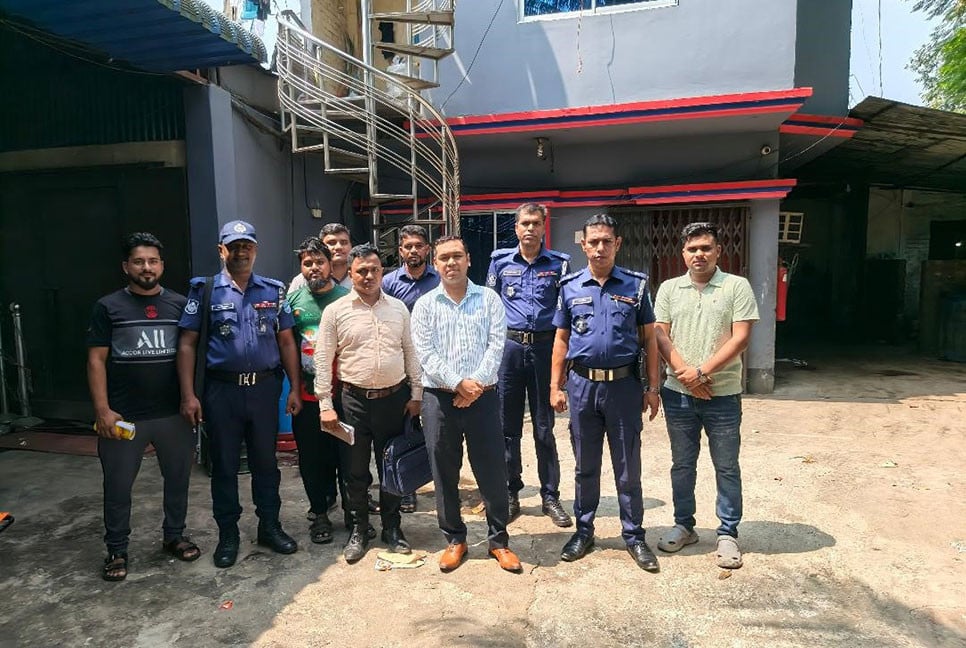 নারায়ণগঞ্জে ভ্রাম্যমাণ আদালতের অভিযান, জরিমানা