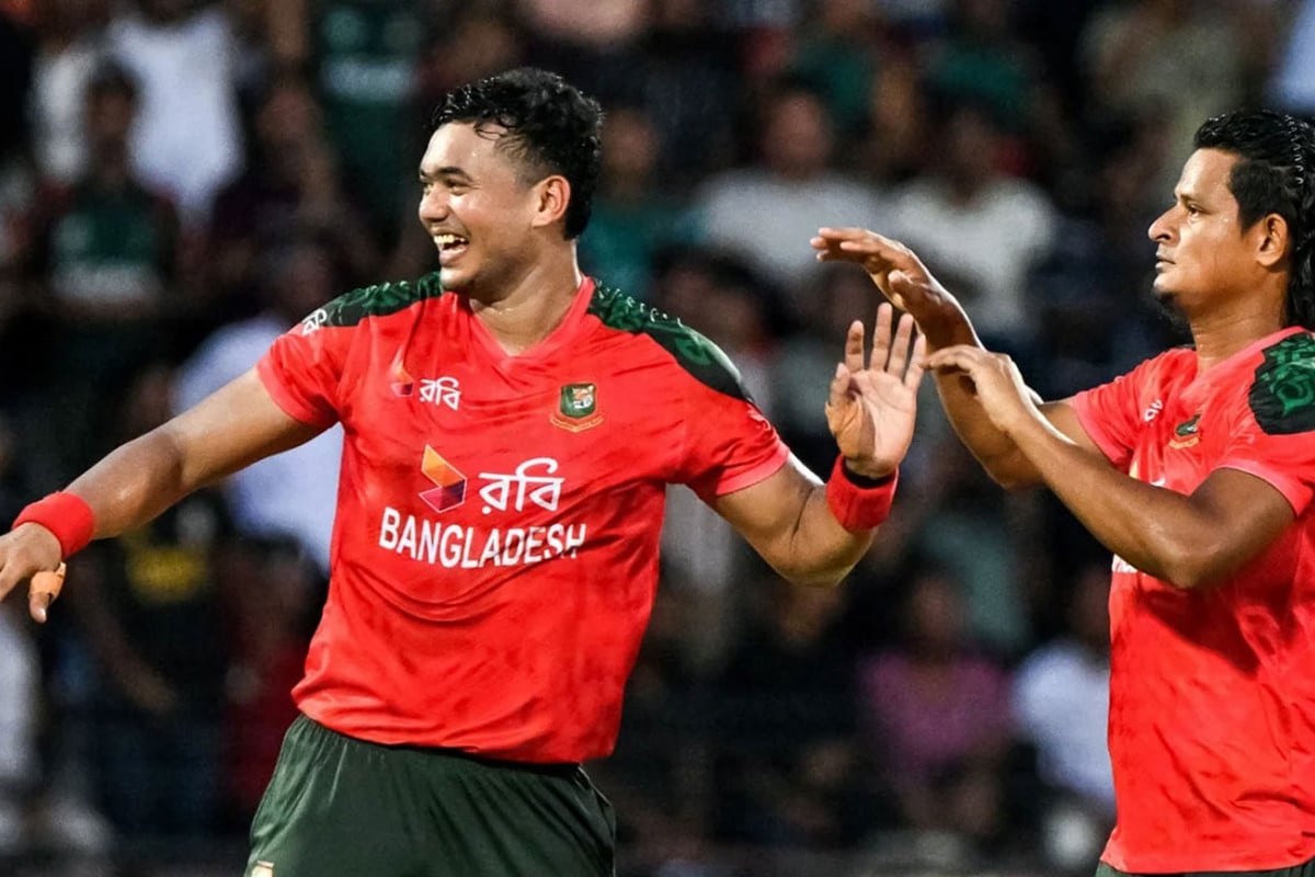 শ্রীলঙ্কার ঝড়ো শুরু, বাংলাদেশকে ফেরালেন তাসকিন-মাহেদী