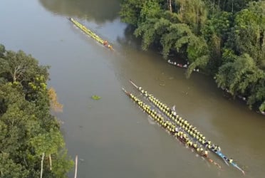 কাশিয়ানীর কুমার নদে দৃষ্টিনন্দন নৌকা বাইচ