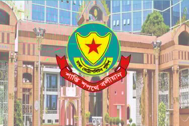 রাজধানীতে ট্রাফিক আইন লঙ্ঘনে ৩৮০৮ মামলা