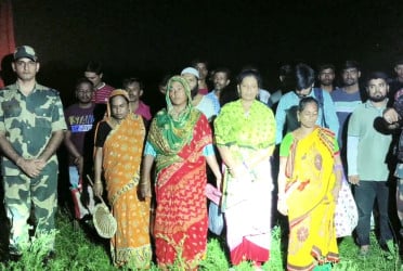 মেহেরপুর সীমান্তে পতাকা বৈঠকে ১৮ বাংলাদেশিকে হস্তান্তর