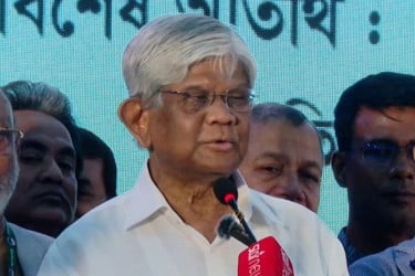 শিক্ষার্থীদের সততার চর্চা করতে হবে : অর্থ উপদেষ্টা