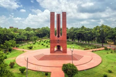 জাবিতে মাদকদ্রব্য সেবনে নিষেধাজ্ঞা, র‍্যাগিংয়ে চিরতরে বহিষ্কার