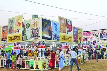 ডিসেম্বরে বইমেলা, কী ভাবছেন প্রকাশকরা
