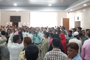 বিভিন্ন দাবিতে সচিবালয়ে কর্মচারীদের বিক্ষোভ