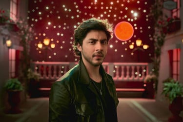 নেটফ্লিক্সে ঝড় তুলেছে আরিয়ান খানের ‘দ্য ব্যা***ড**স অব বলিউড’