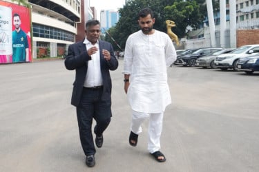 বিসিবি নির্বাচন দুই দিন পেছাল