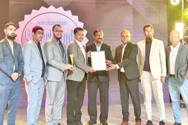 আবারও সুপারব্র্যান্ডস স্বীকৃতি পেল বসুন্ধরার চার প্রতিষ্ঠান