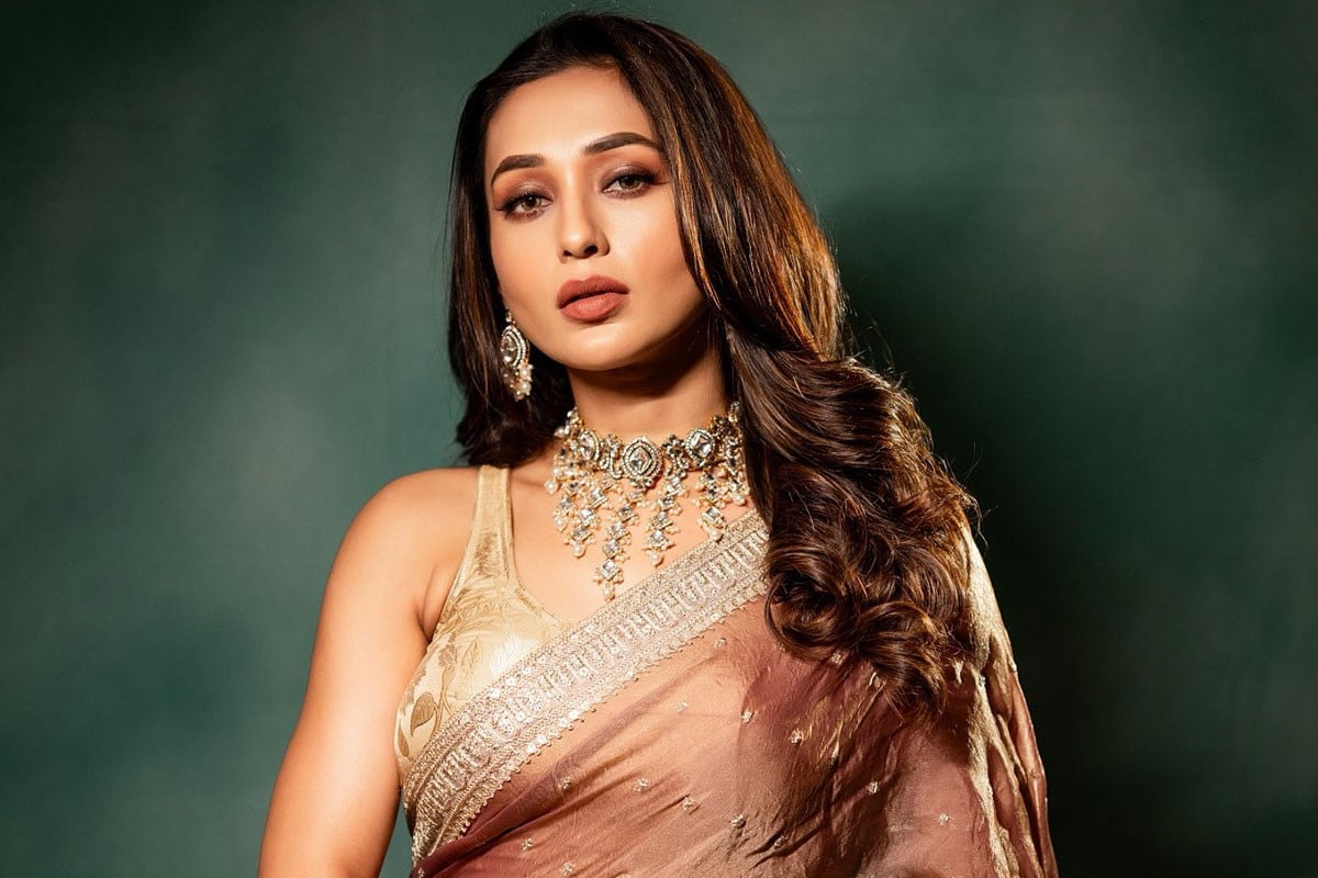জুয়ার অ্যাপ বিতর্কে প্রথমবার মুখ খুললেন মিমি