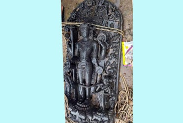 বগুড়ায় কষ্টি পাথরের মূর্তিসহ গ্রেফতার দুই