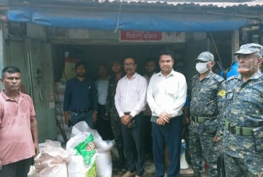 ব্রাহ্মণবাড়িয়ায় বেশি দামে সার বিক্রি করায় জরিমানা